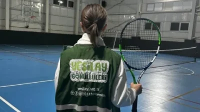 Yeşilay Rize İl Başkanlığı Kadın Komisyonu, tenis kortunda farkındalık etkinliği