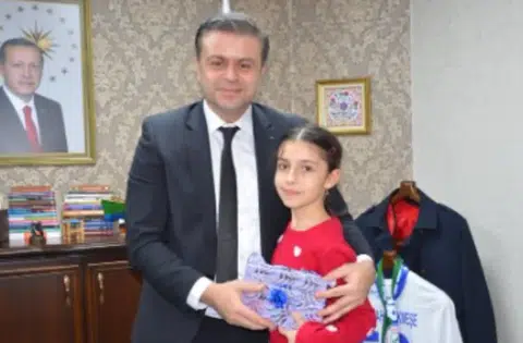 Doğuş Çay İlkokulu'nun "SHORE" projesiyle Rize'de Romanya'dan misafirler ağırlandı. İl