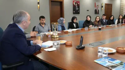 Rize Belediye Başkanı Rahmi Metin, "Kum Saati Sohbetleri" programında üniversite