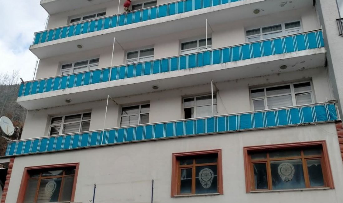 İkizdere İlçe Emniyet Amirliği hizmet binası ve lojmanlarının idaresindeki 7