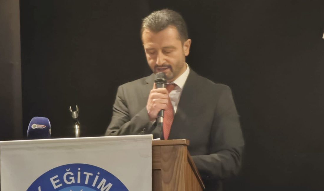 Türk Eğitim Sen  Rize Şube Başkanı Mehmet Fatih Karaaslan,