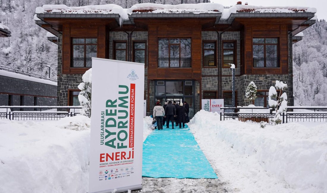 KEİPA Türk Delegasyonu Başkanı ve geçmiş dönem Enerji ve Tabii