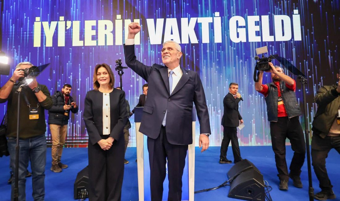 İYİ Parti’nin 4. Olağan Kurultayı tamamlandı. Kurultayda Müsavat Dervişoğlu, delegelerin
