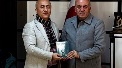 İkizdere’de 1982 Yılında Yaşanan Olayın Yazıldığı İkizkaya Kitabını Belediye Başkanı