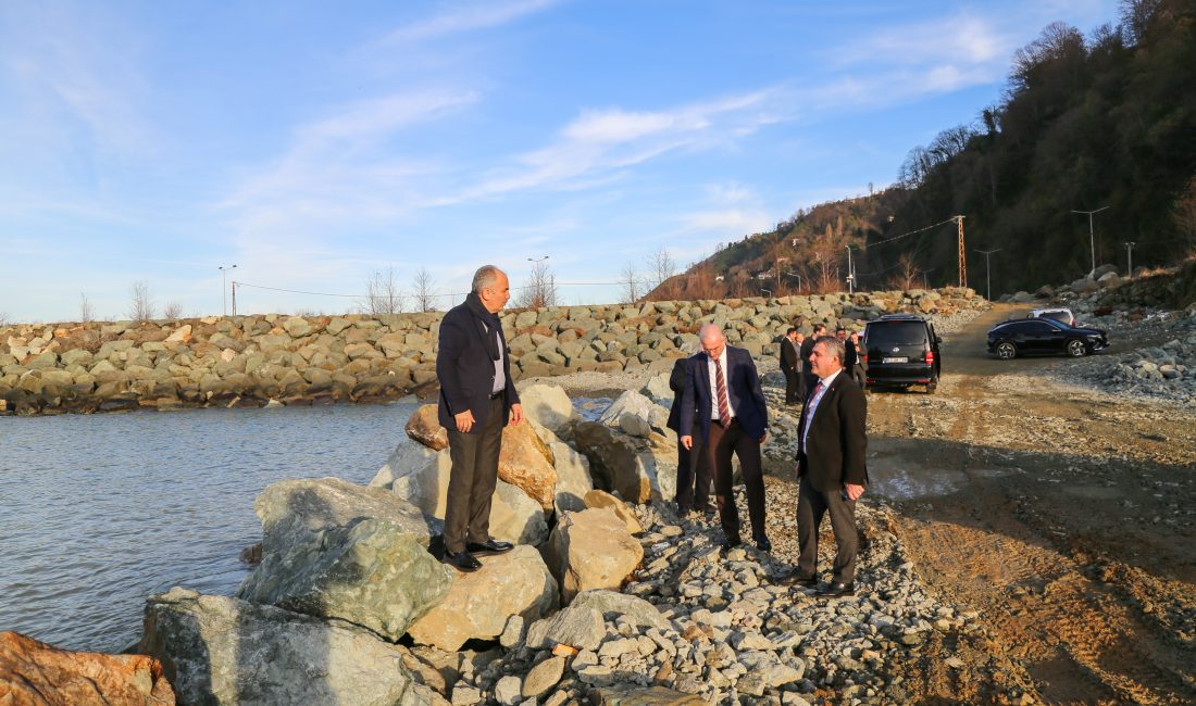 Rize Gündoğdu mevkii ile Bozkale arasında kalan alanda başlatılan dolgu