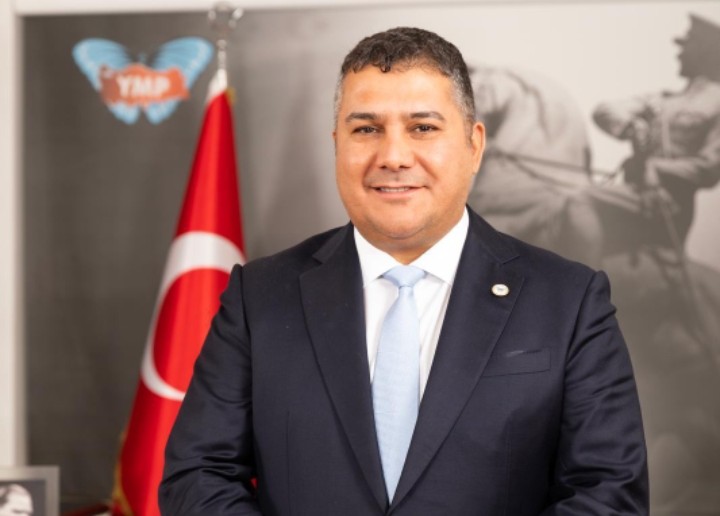 Yerli ve Milli Parti Genel Başkanı Teoman Mutlu, DEM’li kadınların