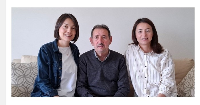 1980–1985 yılları arasında  Rize Lisesi’nde matematik öğretmenliği ve yöneticilik