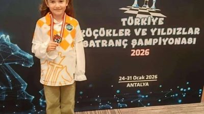 Antalya'da düzenlenen Türkiye Küçükler ve Yıldızlar Satranç Şampiyonası Küçükler Kategorisi'nde