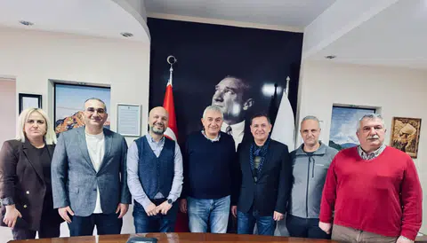 Fındıklı Belediyesi, Telekom yetkilileriyle gerçekleştirdiği toplantıda arşiv süreçlerini daha güvenli