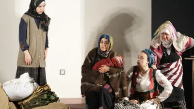 Trabzon Büyükşehir Belediyesi Şehir Tiyatrosu, zorunlu göç sürecini anlatan "Trabzon’un