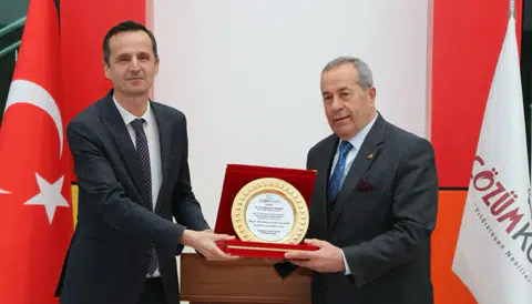 Hamidiye Çözüm Koleji öğrencilerinin kaleme aldığı “Nayla” kitabı, Genç Yazarlar