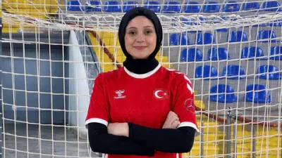 Recep Tayyip Erdoğan Üniversitesi Spor Kulübü sporcusu Nur Serap Usta,