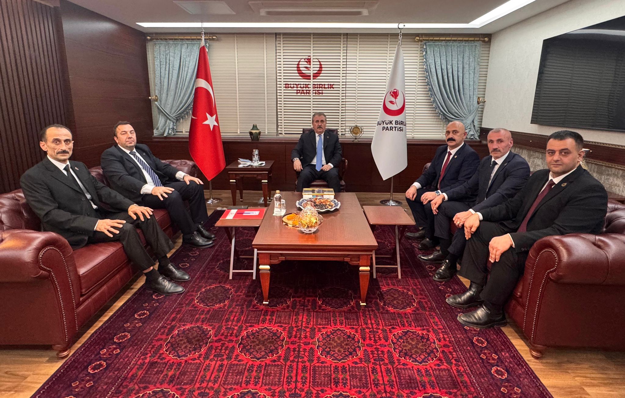 Büyük Birlik Partisi Artvin İl Başkanı Engin Şen, Artvin heyeti