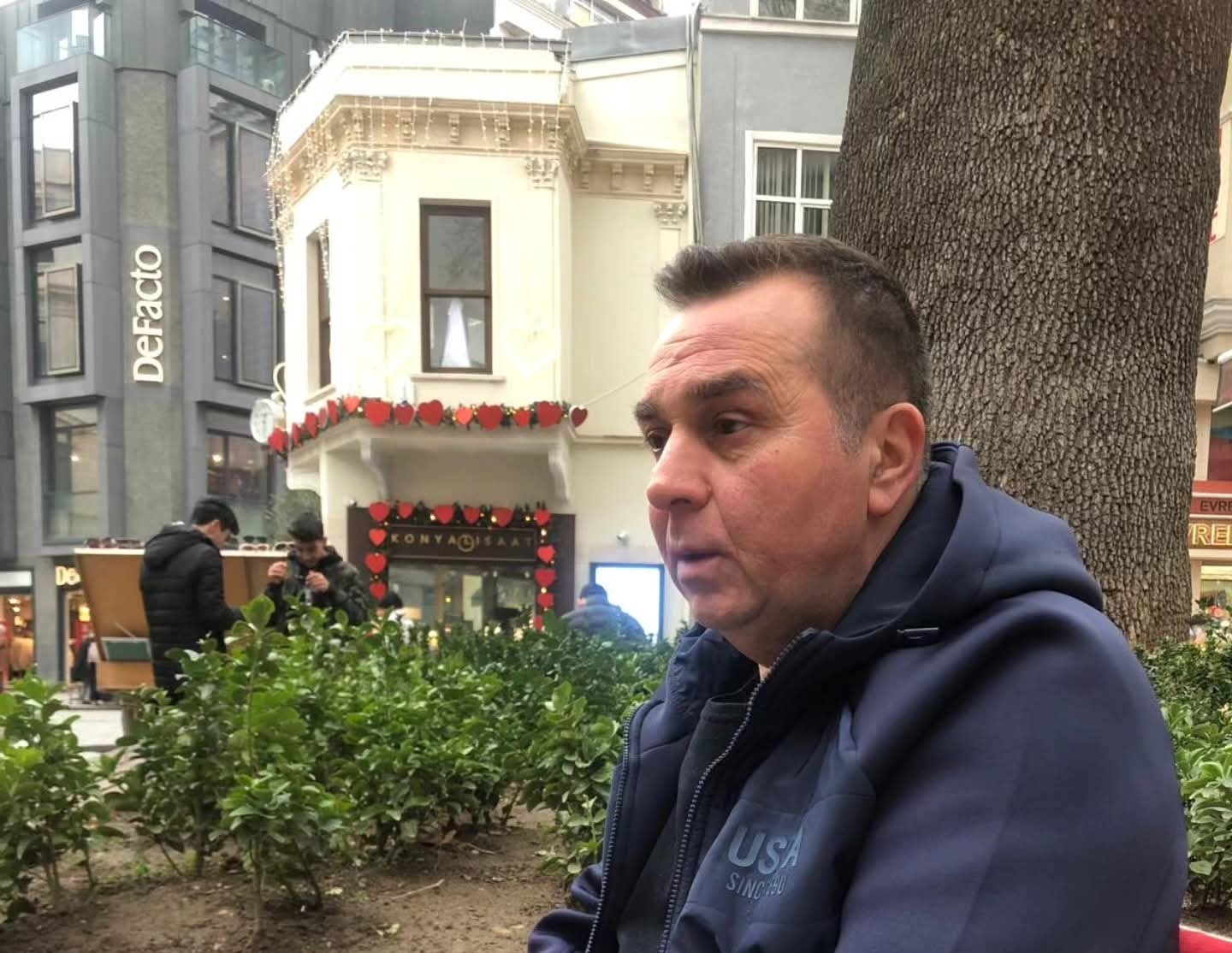 İnsan zihni dediğin şey, vücut gibidir; neresi ağrıyorsa oraya yığılır.