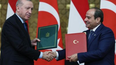 Cumhurbaşkanı Erdoğan, Mısır’a ziyarette bulunup, bazı önemli anlaşmalar imzaladı. Ziyaret