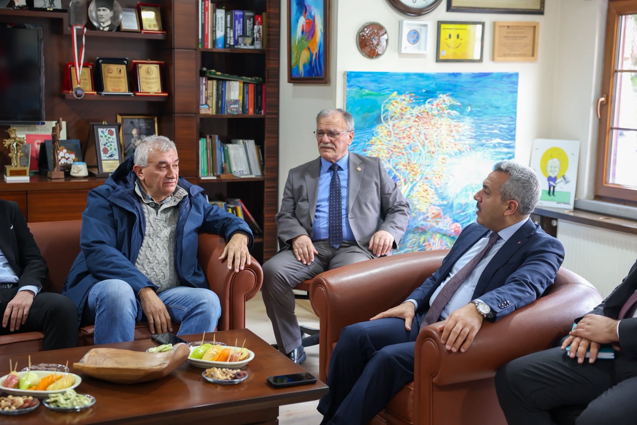 Rize Valisi İhsan Selim Baydaş, Fındıklı Belediye Başkanlığını ziyaret etti.