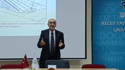 Jooloji Profesörü Osman Bektaş 2012’de Gürcistan sahilinde meydana gelen 5.6