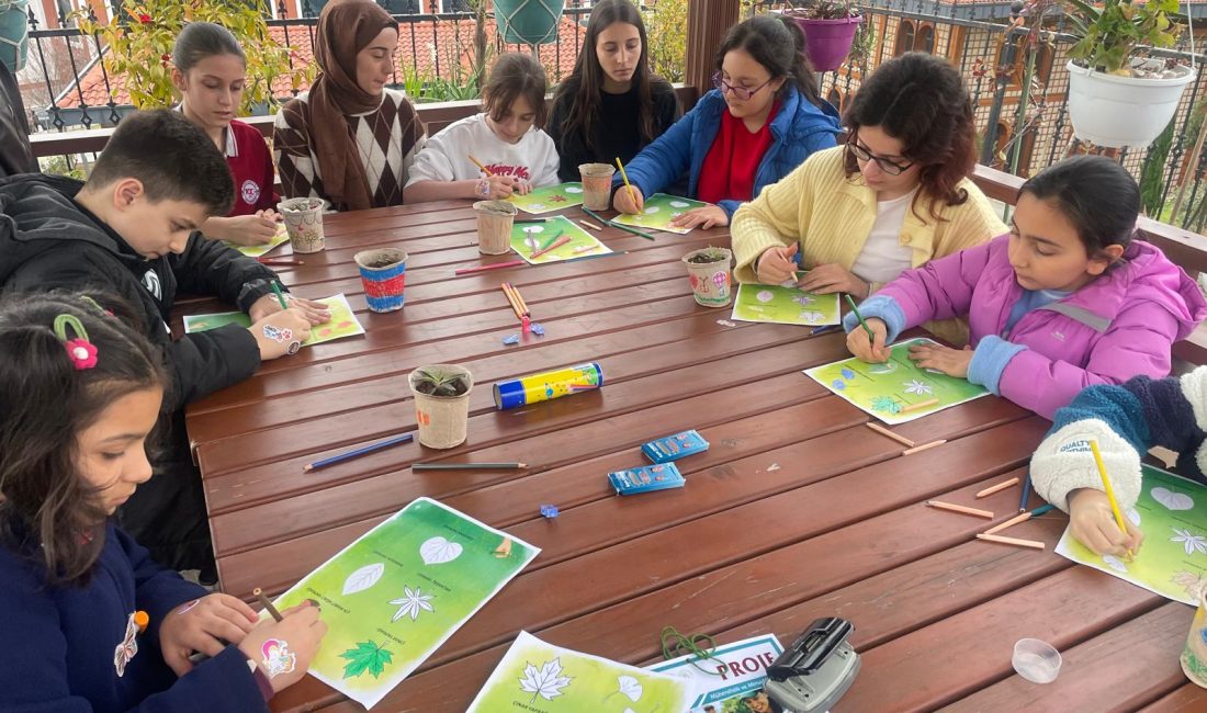 Rize’de düzenlenen “Doğanın Renkleri Senin Elinde – Bugün Bir Fidan,