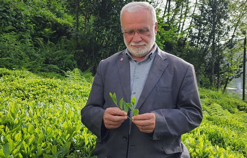 Saadet Partisi Genel İdare Kurulu (GİK) Üyesi Hasan Uzun, yeni
