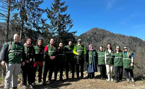 Rize Yeşilay İl Başkanlığı, Orman Haftası etkinliğiyle doğa yürüyüşü düzenleyerek
