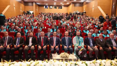 Rize’de düzenlenen törende, Recep Tayyip Erdoğan Üniversitesi’nin 20 yıllık akademik