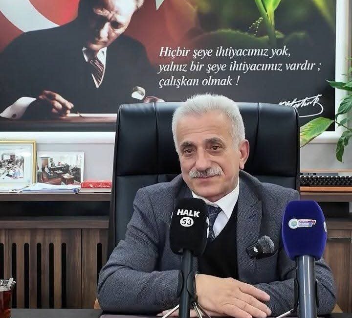 Karadeniz’in en önemli geçim kaynaklarından biri olan yaş çayda gübre,