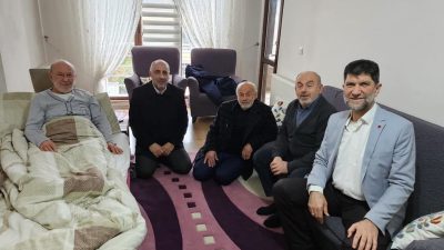 Rahatsızlığı dolayısıyla evinde istirahat eden parti mensubuna, Saadet Partisi heyeti