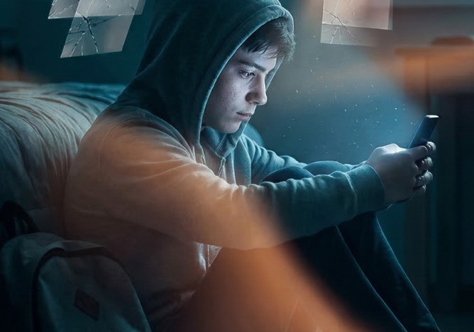 Saadet Partisi Rize İl Bilişim Sorumlusu Hüseyin Berber, dijital bağımlılığın