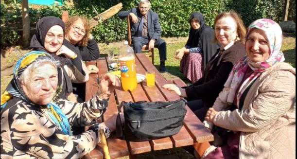 Cumhuriyet Halk Partisi Rize İl Kadın Kolları Başkanı Berrin Piyadeoğlu,