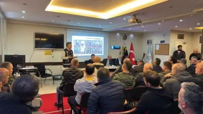 Rize şehir içi minibüs şoförleri, toplumsal farkındalığı artırmak amacıyla düzenlenen