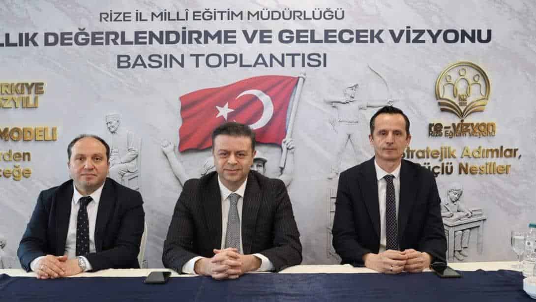 Rize İl Millî Eğitim Müdürü Halil İbrahim Akmeşe "1 Yıllık