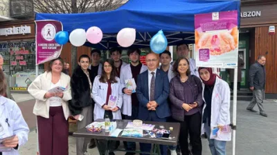 Trabzon'da 1-7 Nisan Ulusal Kanser Haftası kapsamında farkındalık çalışmaları yapıldı.