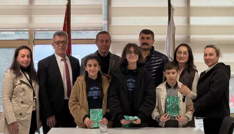 Haberal Vakfı Yaşar ve Medine Haberal Ortaokulu heyeti, Pazar Belediye