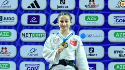 Trabzon Gençlik ve Spor İl Müdürlüğü sporcusu Yağmur Yılmaztürk, Azerbaycan’da