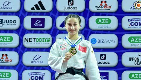 Trabzon Gençlik ve Spor İl Müdürlüğü sporcusu Yağmur Yılmaztürk, Azerbaycan’da