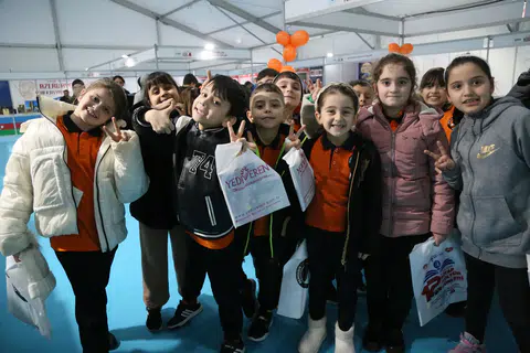 Rize'nin 3. Kitap Fuarı, 24 Nisan'da başladı. Yayınevleri ve yazarlarla