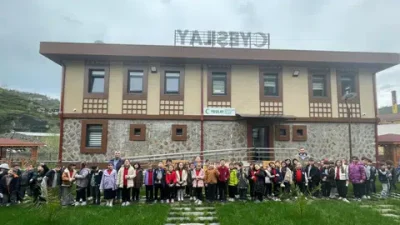 Rize Yeşilay, Taşlıdere Gazi İlkokulu 1. sınıf öğrencilerini Yeşilay Yaşam