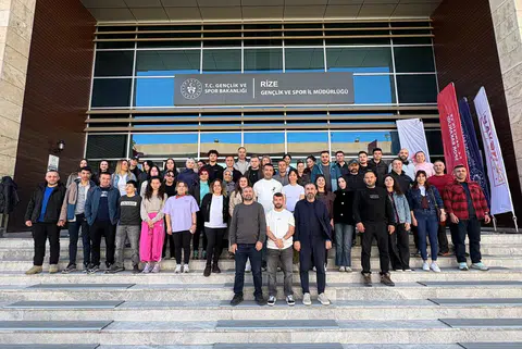 Rize’de su sporlarının gelişimine katkı sağlayacak önemli bir eğitim programı