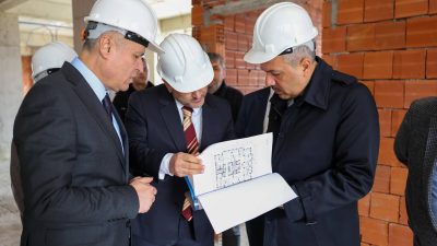 Rize Valisi İhsan Selim Baydaş, yapımı devam eden Rize Defterdarlık