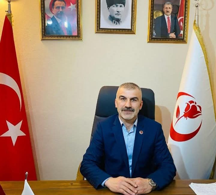 Büyük Birlik Partisi Rize İl Başkanı Ensar Özçelik, 23 Nisan