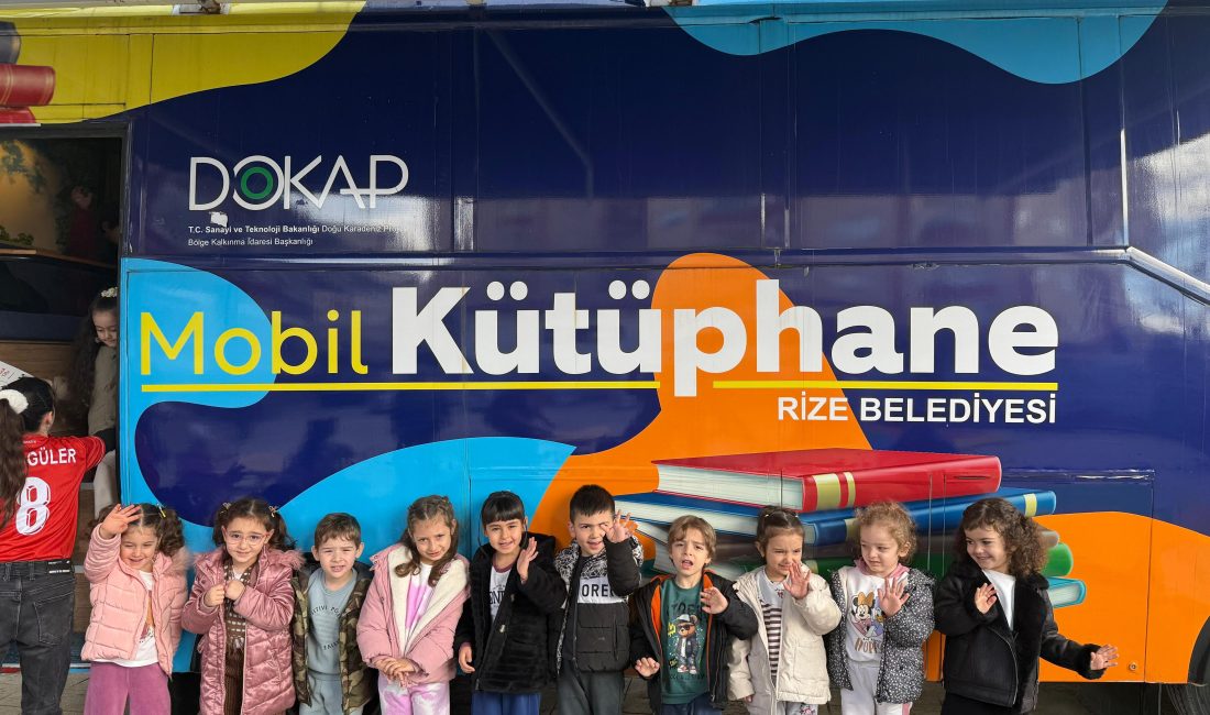 Rize Belediyesi, Kütüphane Haftası kapsamında düzenlediği etkinliklerle çocukları kitaplarla buluşturmaya