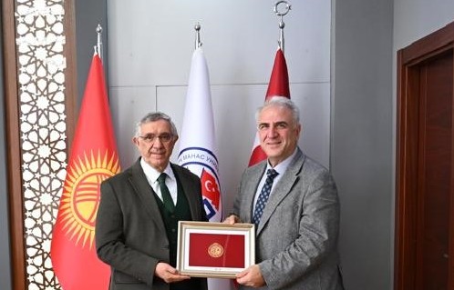 Recep Tayyip Erdoğan Üniversitesi öğretim üyesi Prof.Dr. Orhan Kemal Tavukçuoğlu’na