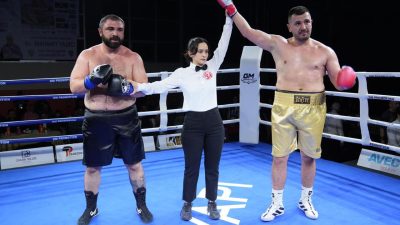 Rize’nin Çayeli ilçesinde düzenlenen uluslararası boks organizasyonu “Çayeli Şampiyonlar Gecesi”,