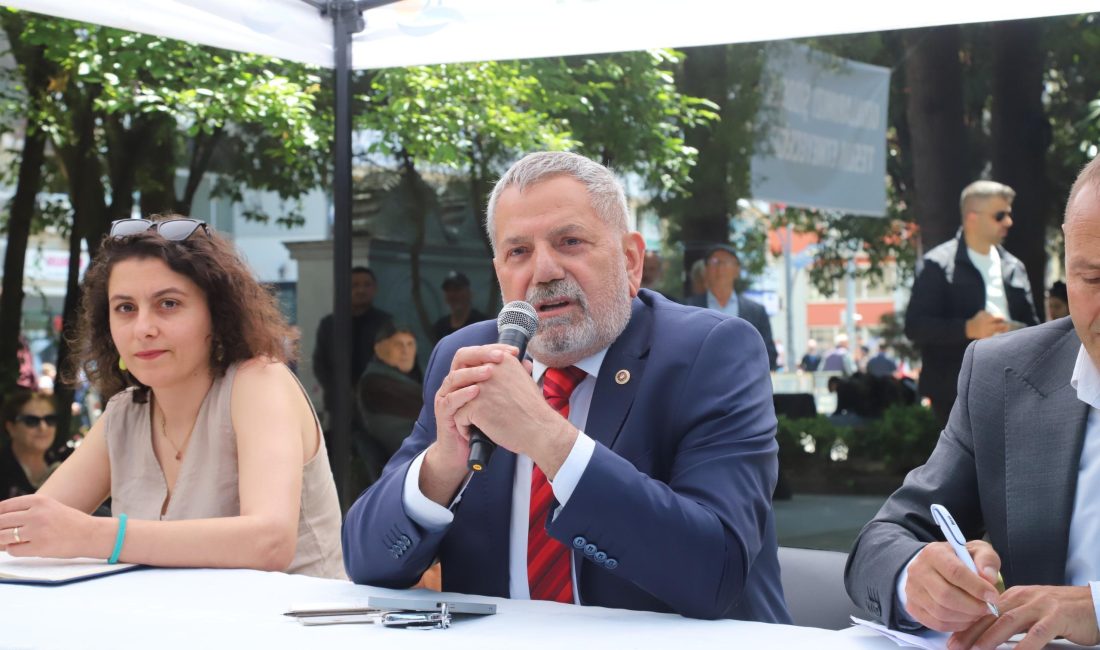 Üreticilerin sorunlarının ve yerel üretimin geleceğinin konuşulduğu etkinlikte yurttaşlara 17