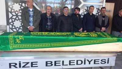 Rize’nin Atmeydanı Mahallesi sakinlerinden, Doğuş Çay’dan emekli Mahmut Tatoğlu, 69