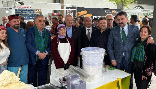 Ankara Rize Günleri üçüncü gününde kültürel ve sanatlar etkinliklerle sürüyor.
