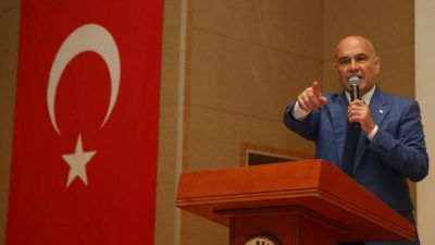 Turhan Çömez, Rize’de partisinin düzenlediği program kapsamında partililerle bir araya