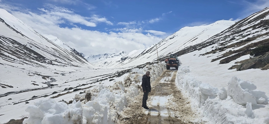 Rize’nin Çamlıhemşin ilçesinde bulunan ve kış aylarında yoğun kar yağışı