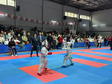 Trabzon Maçka'da düzenlenen "Şehit Eren Bülbül İller Arası Karate Şampiyonası"