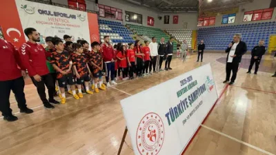 Rize’de düzenlenen 2025-2026 Eğitim Öğretim Yılı Okul Sporları Küçükler Hentbol
